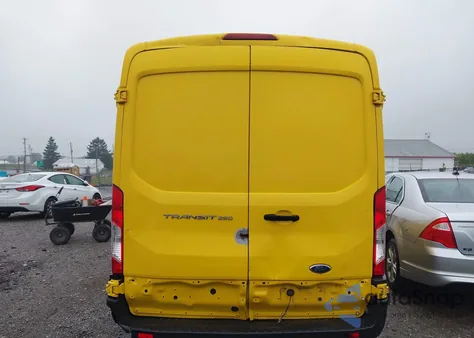 2015 Ford Transit-250 z USA, uszkodzony, nr VIN 1FTNR1CM7FKB19631